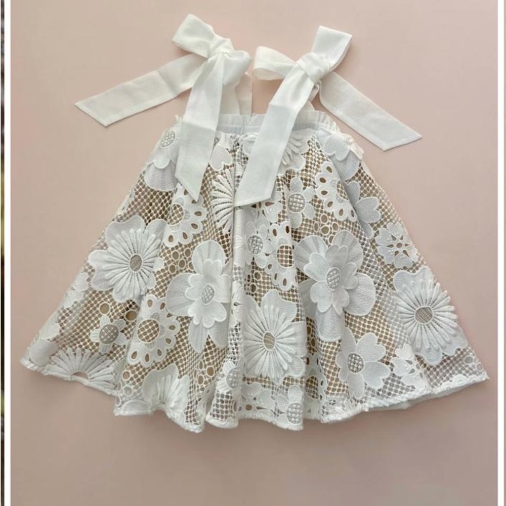 Gorgeous little girl dress